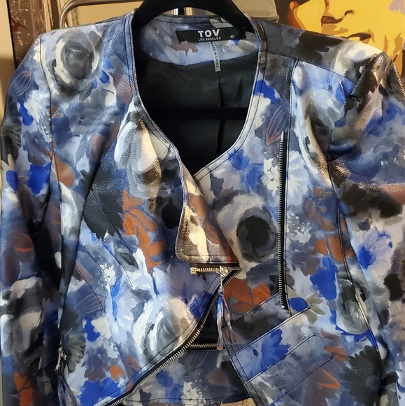 TOV PU Jacket - Picture 3 of 5